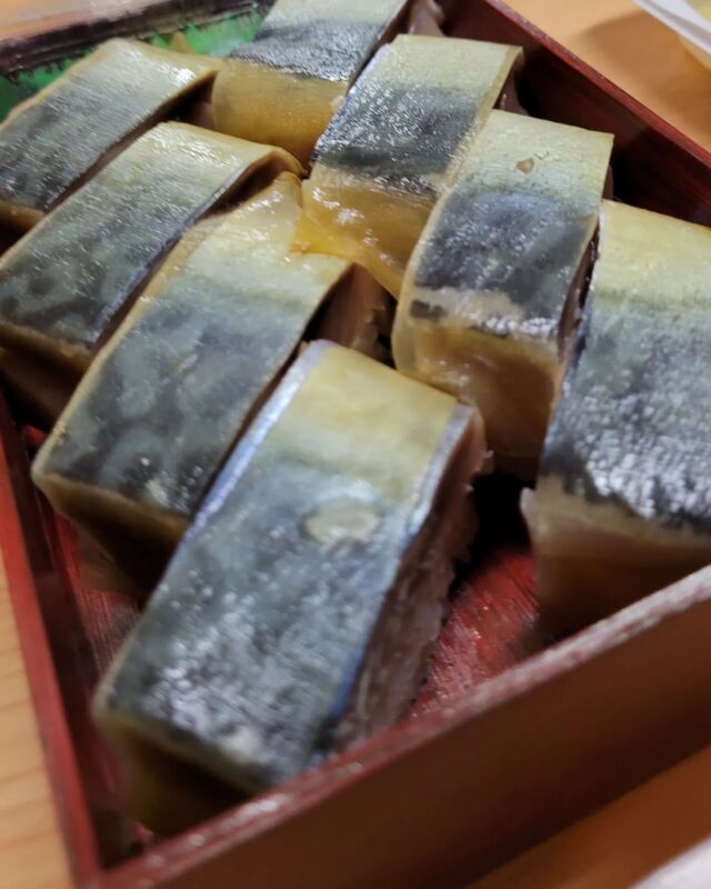 サバとかウナギとかシャンパンとか
